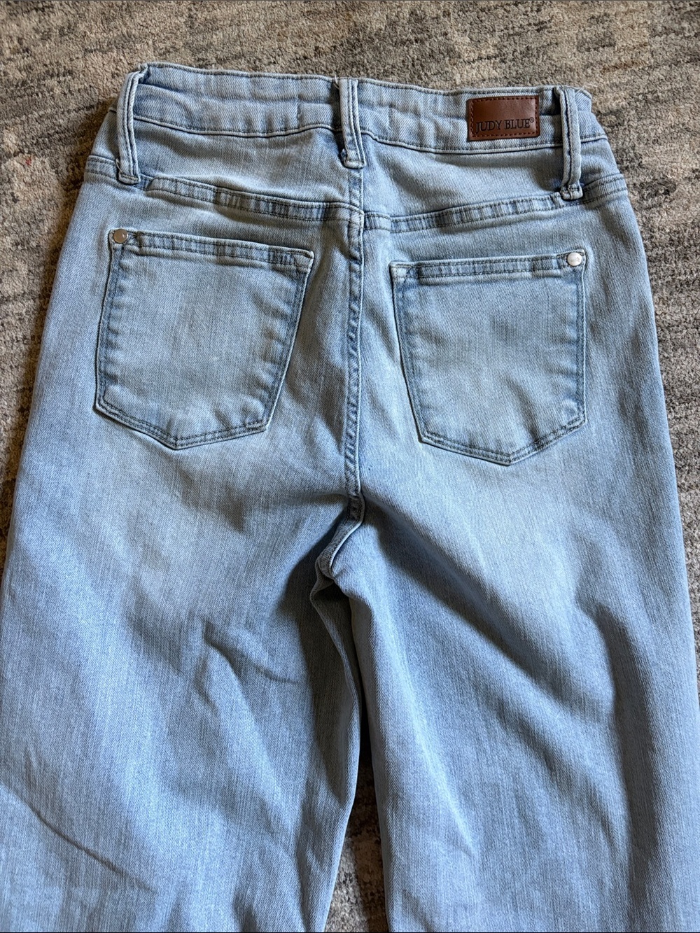 Judy Blue Light Wash straight Leg Jeans - size 3/26  - straight fit - Picture 6 of 7